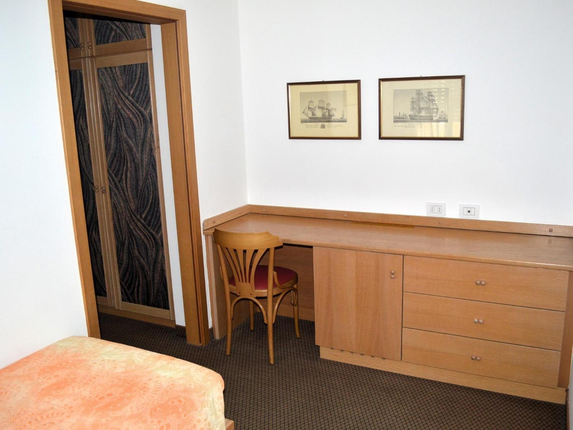 Hotel Villa Regina Levico Terme Ngoại thất bức ảnh