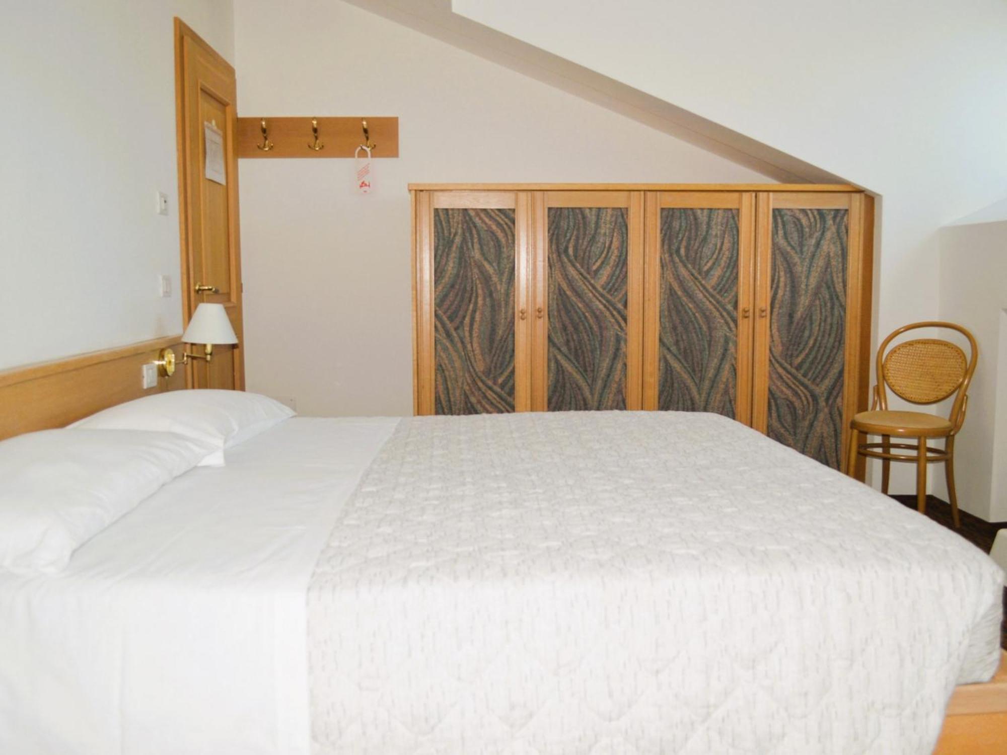Hotel Villa Regina Levico Terme Ngoại thất bức ảnh